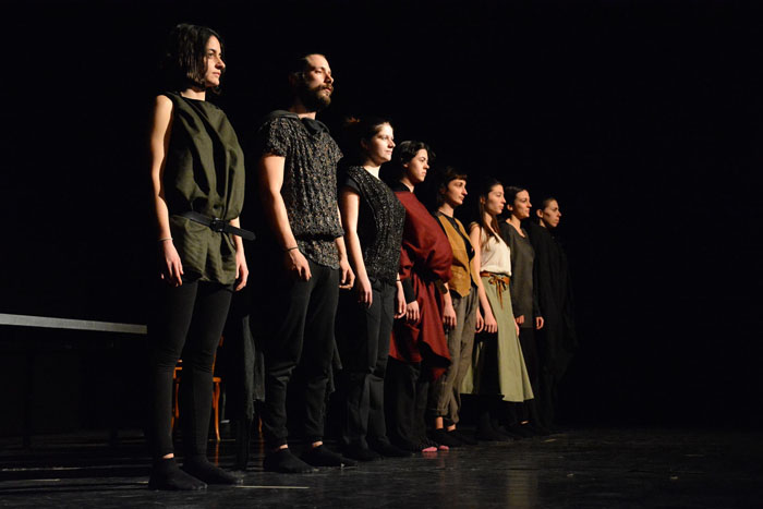 Από την παράσταση «Δράκος» της ομάδας «θέατρο εΦ»